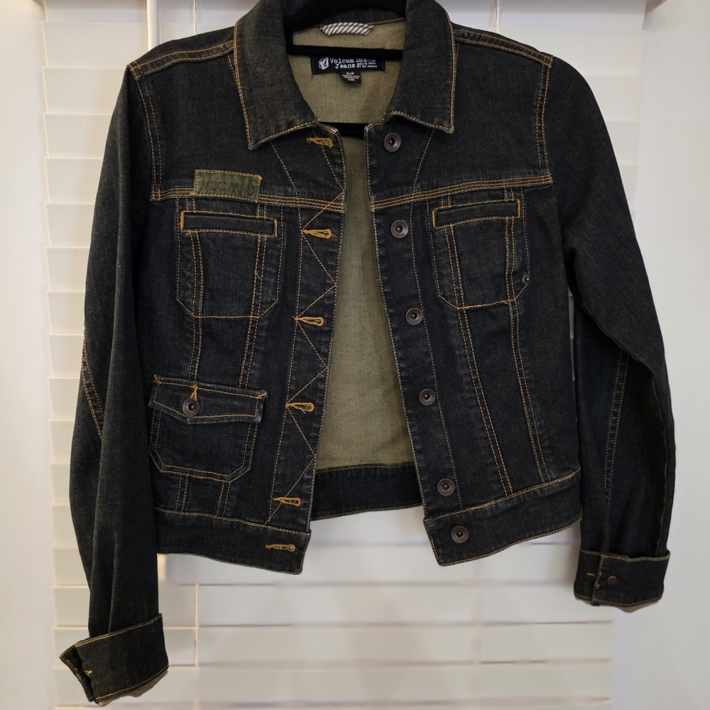 Classic Womens Denim Jacket with Contrast Stitching